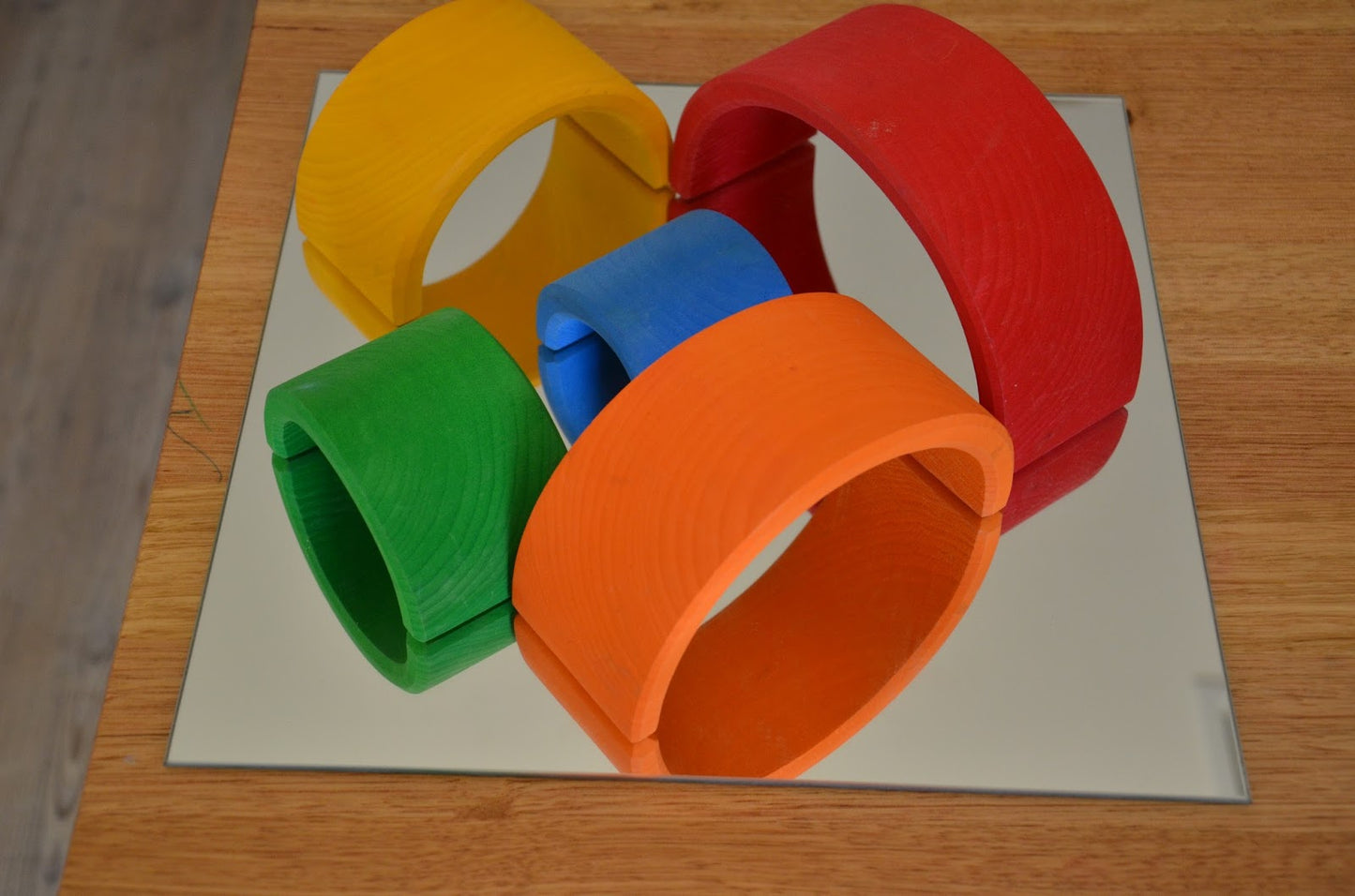 Little Kids JUMBO Circular Round or Circular Round Space Table Mirror Pad Sensory 40cm Pack of 3