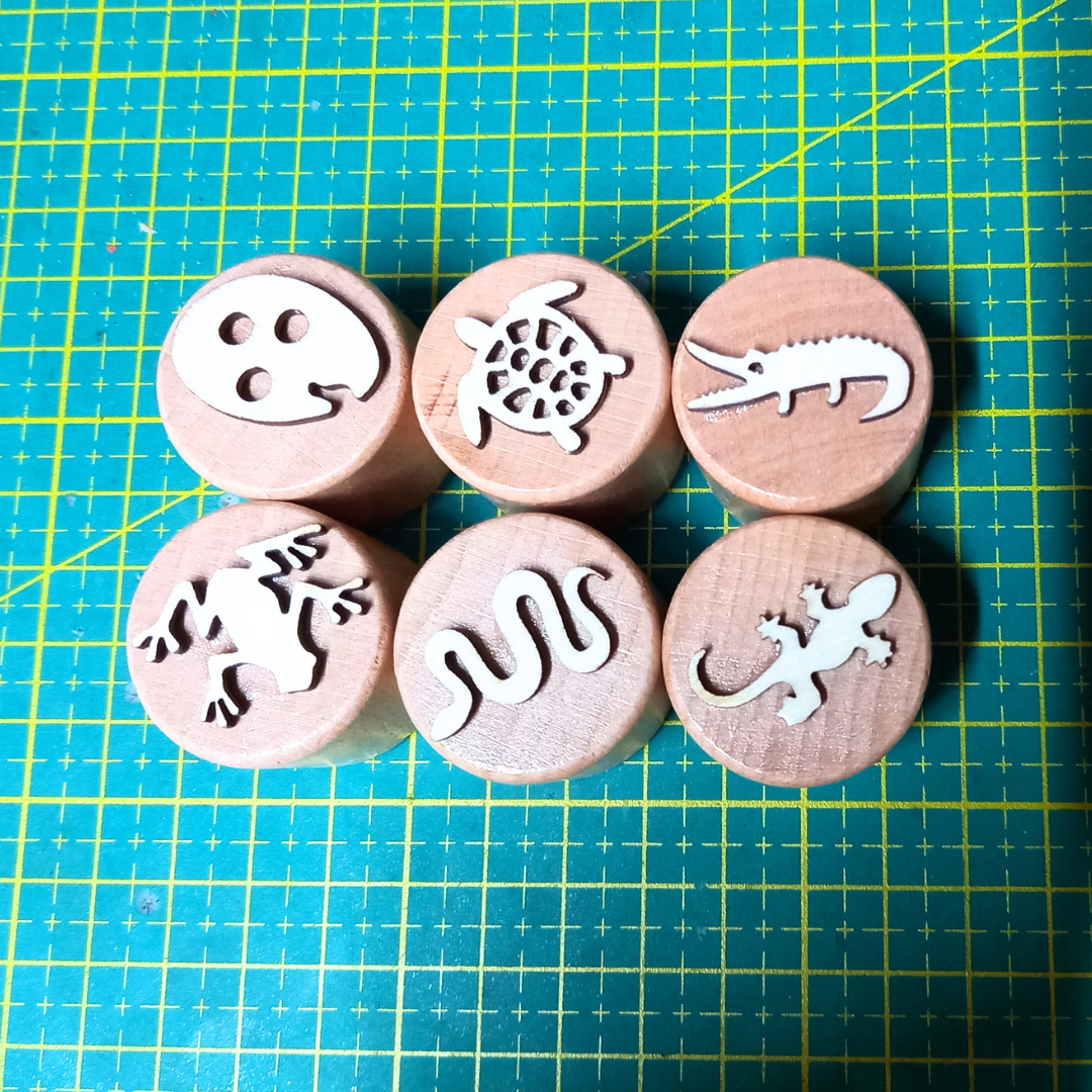 Montessori Kids Wooden Stamps Insects Bee Footprints Animals Butterfly lifecycle Set