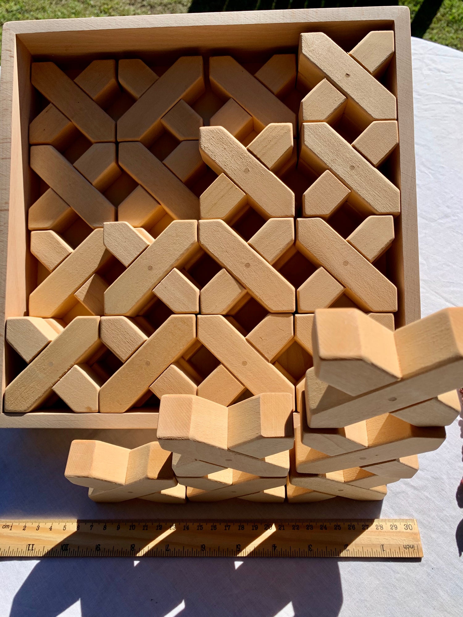 X Blocks Shape Building Blocks With Tray - HAPPY GUMNUT