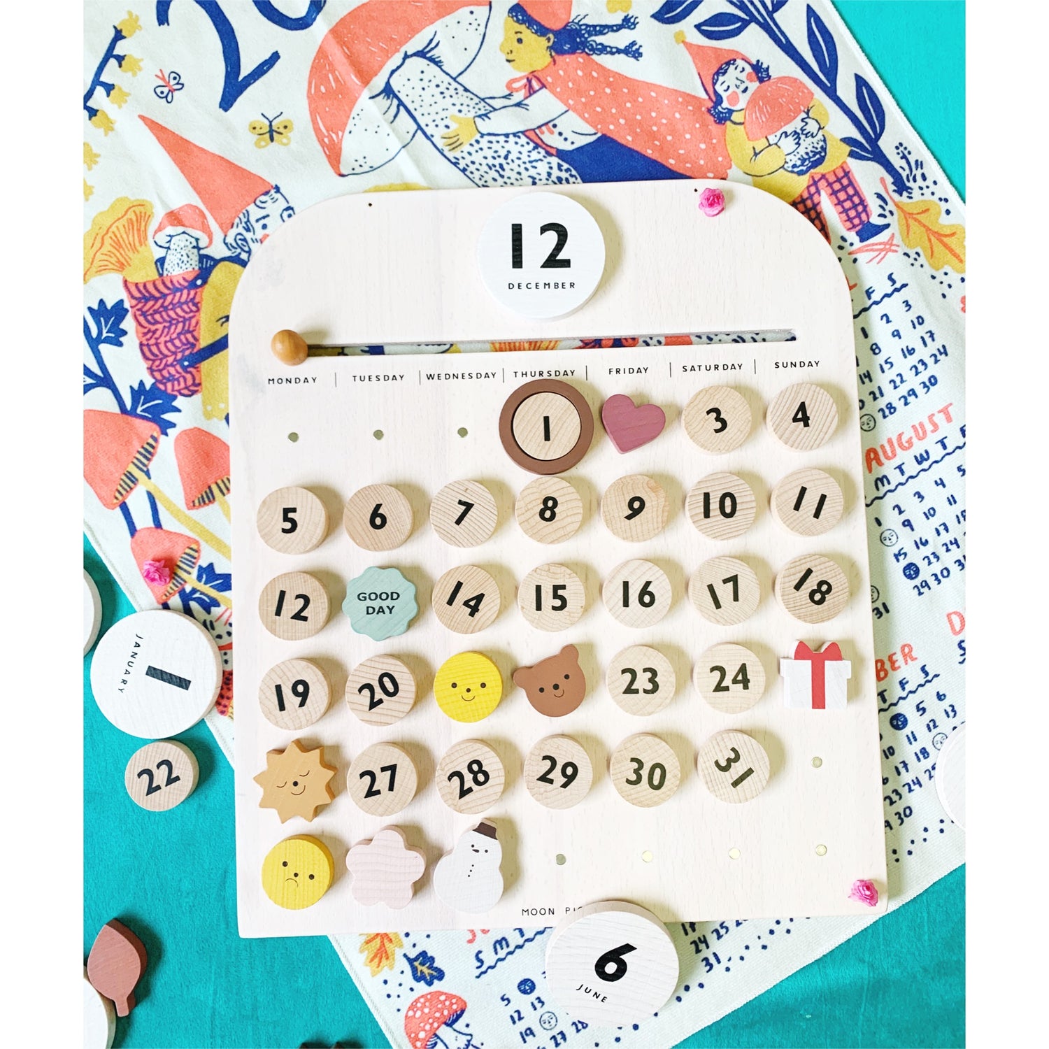 Beautiful Wooden Calendar Event Planner Magnetic Date and Month with Super Cute Icons Kids Educational Toys - HAPPY GUMNUT