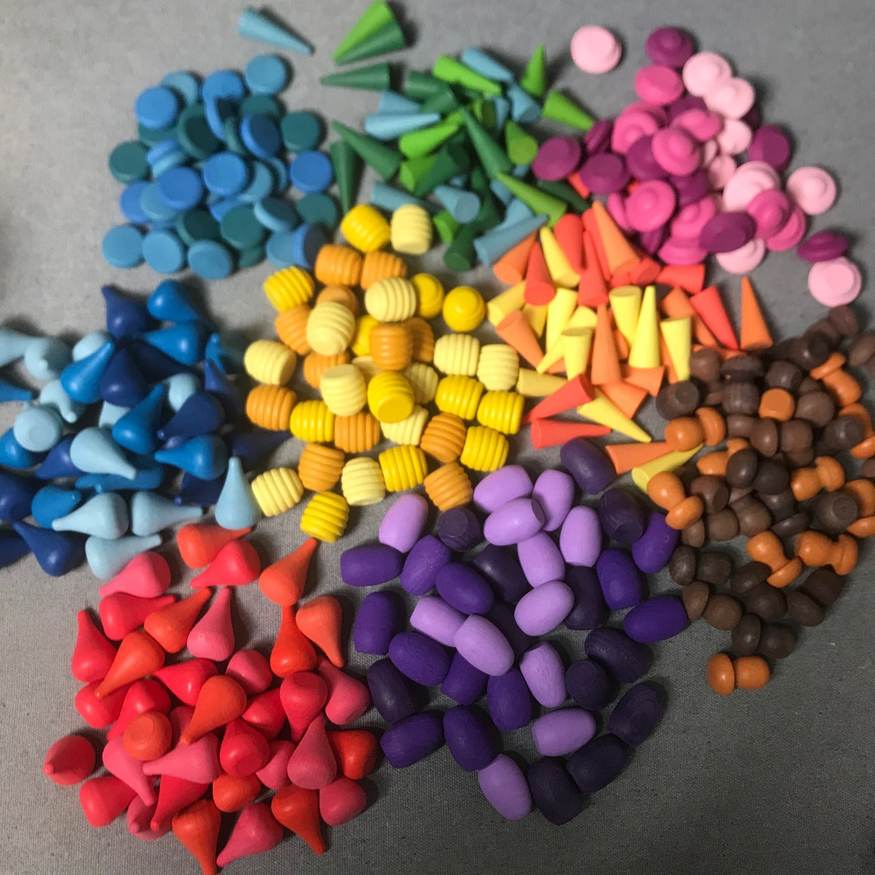 Wooden Rainbow Colour Mandala Loose Parts 324pcs Set - HAPPY GUMNUT