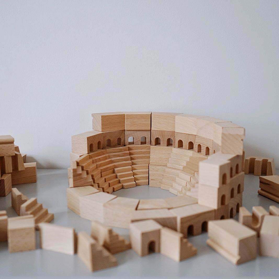 Wooden Roman Colosseum Building Blocks Set - HAPPY GUMNUT